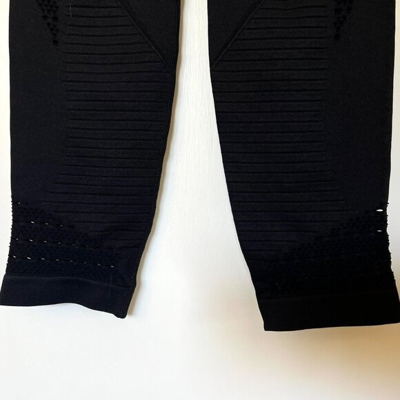 NWOT GYMSHARK ENERGY SEAMLESS CROPPED LEGGINGS SIZE XS - Picture 5 of 11
